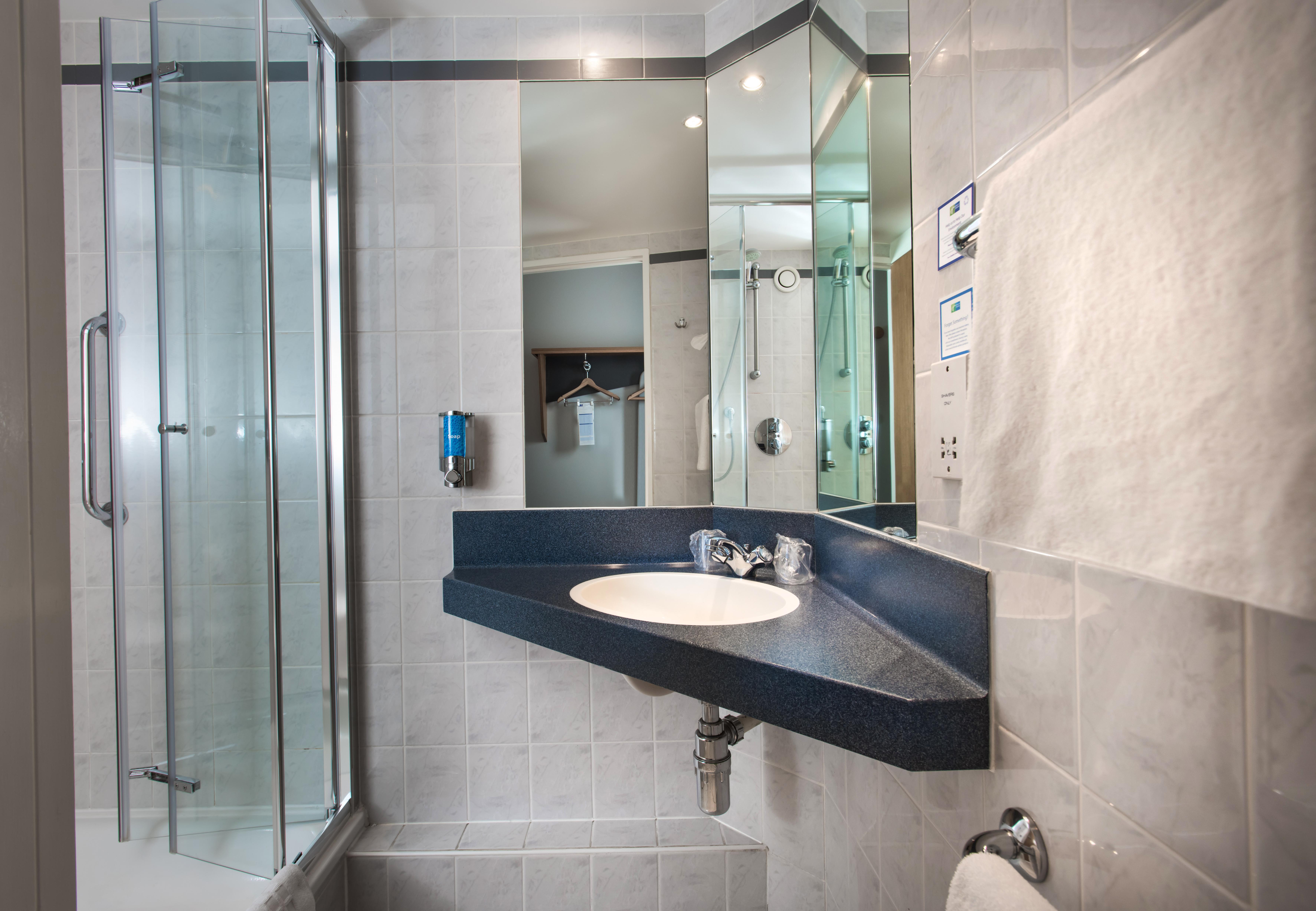 Holiday Inn Express Newcastle City Centre By Ihg Exterior photo