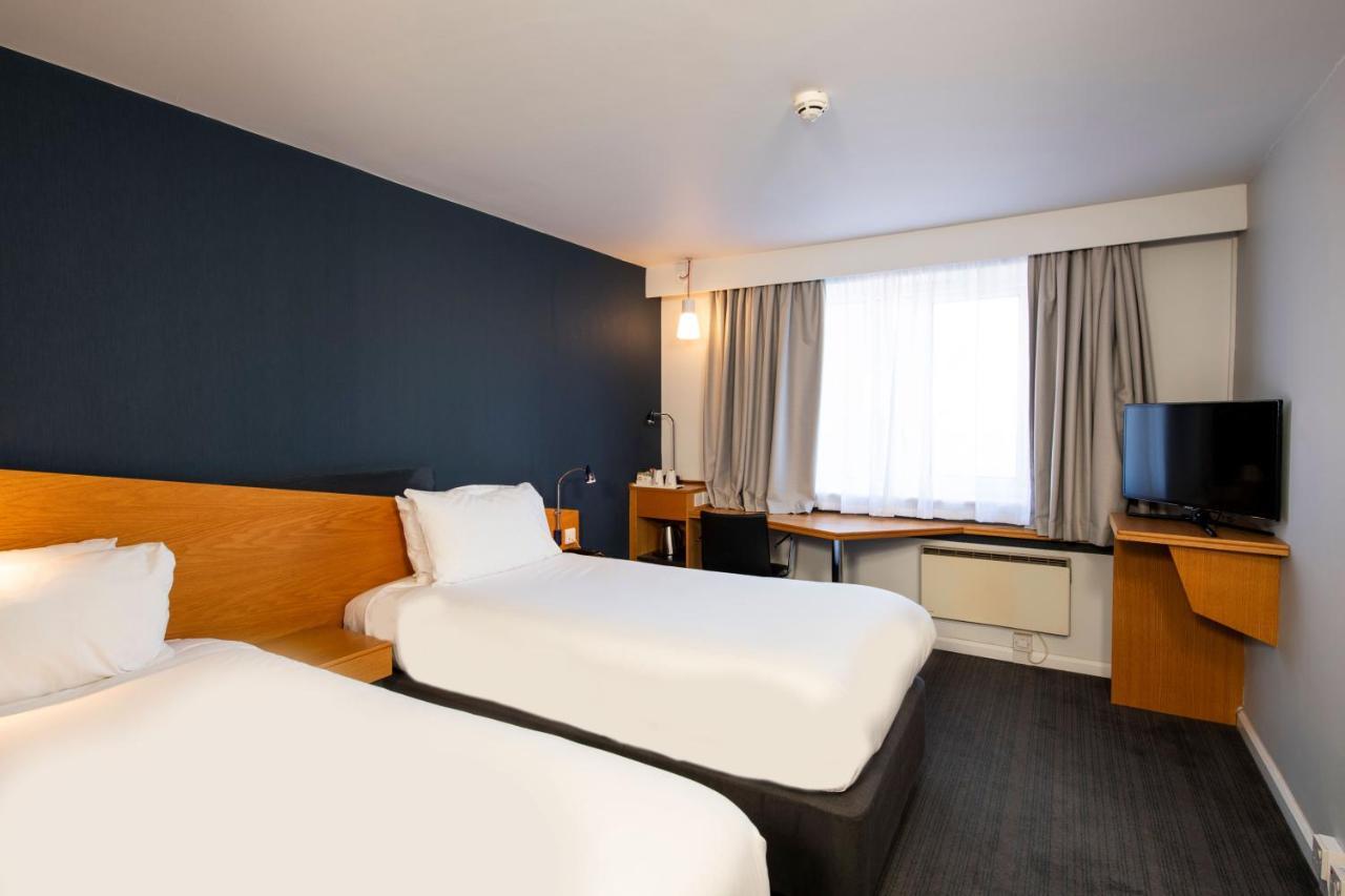Holiday Inn Express Newcastle City Centre By Ihg Exterior photo