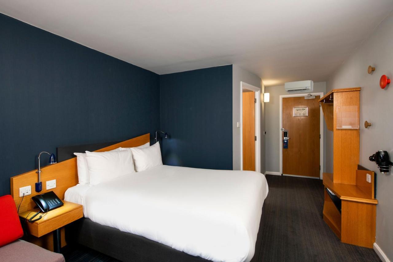 Holiday Inn Express Newcastle City Centre By Ihg Exterior photo