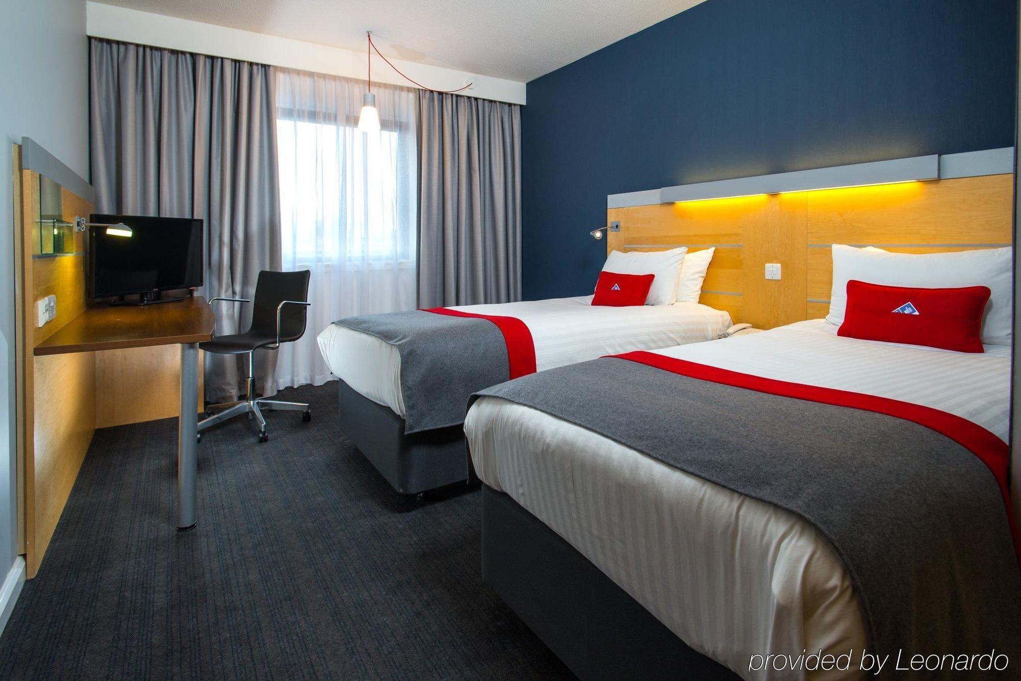 Holiday Inn Express Newcastle City Centre By Ihg Exterior photo