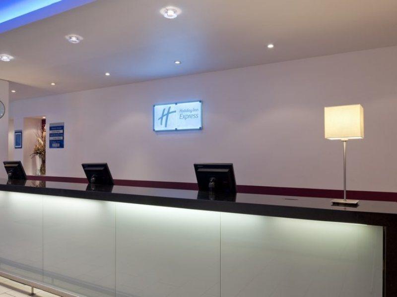 Holiday Inn Express Newcastle City Centre By Ihg Exterior photo