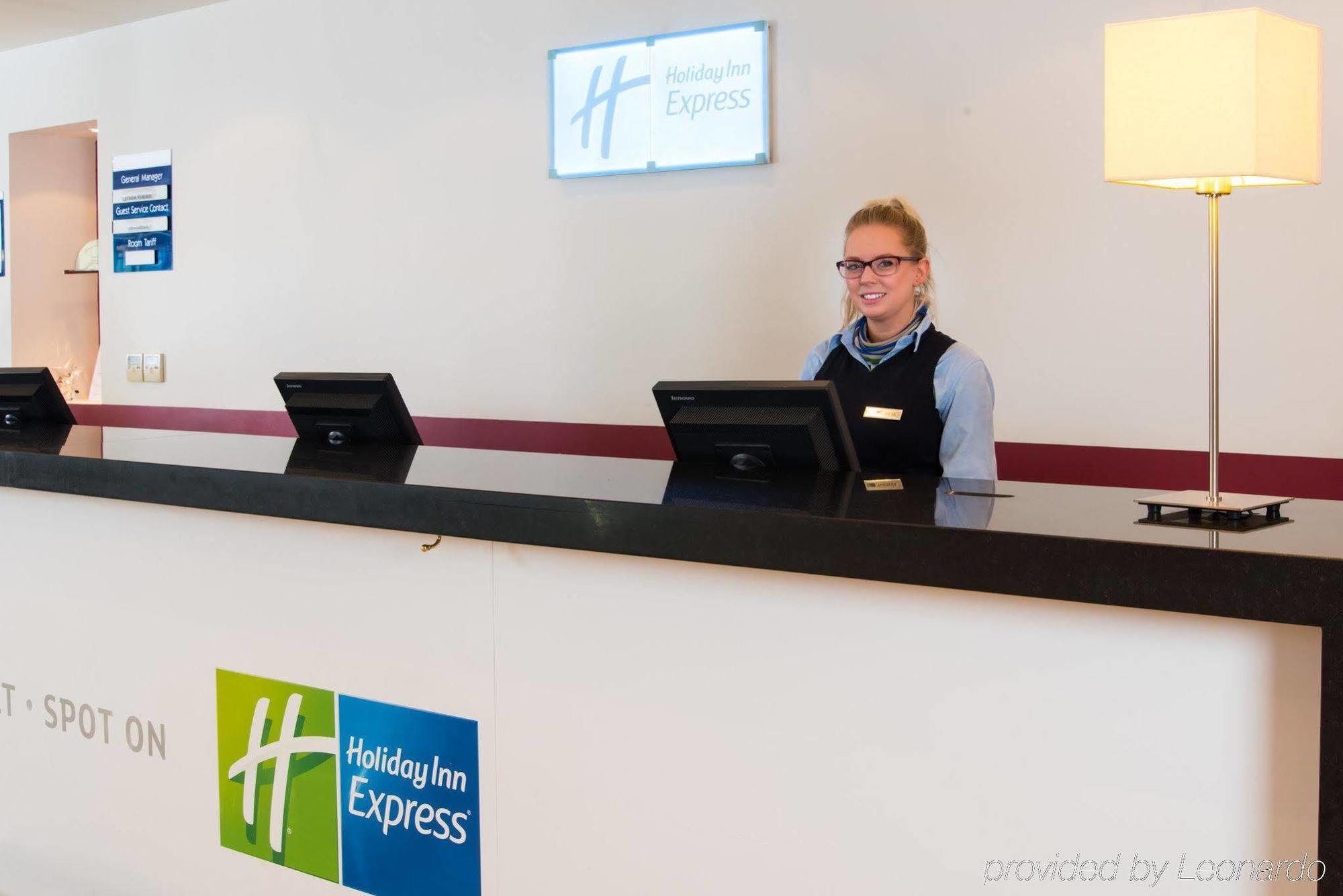 Holiday Inn Express Newcastle City Centre By Ihg Exterior photo