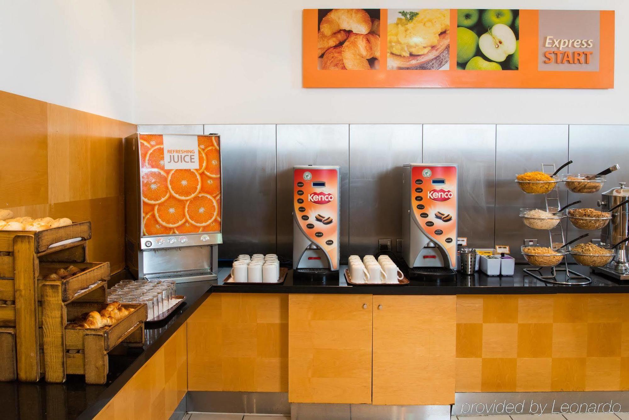 Holiday Inn Express Newcastle City Centre By Ihg Exterior photo