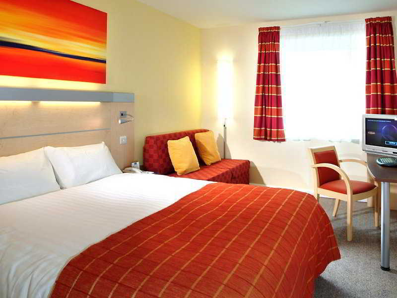 Holiday Inn Express Newcastle City Centre By Ihg Exterior photo