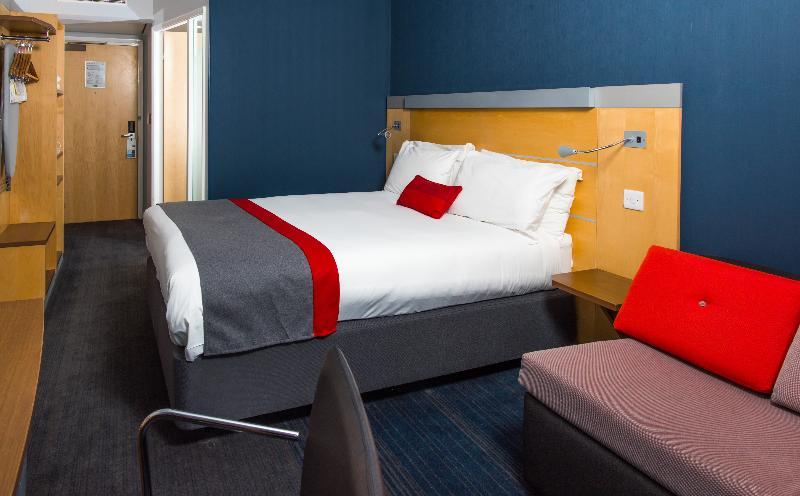 Holiday Inn Express Newcastle City Centre By Ihg Exterior photo